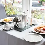 Гостевой дом Ellerbrook House 4*