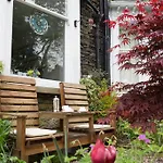 Ellerbrook House Гостевой дом Карлайл