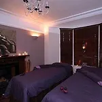 Ellerbrook House Гостевой дом Карлайл