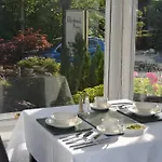 Ellerbrook House Гостевой дом Карлайл