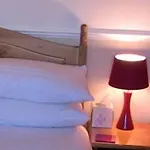 Гостевой дом Ellerbrook House