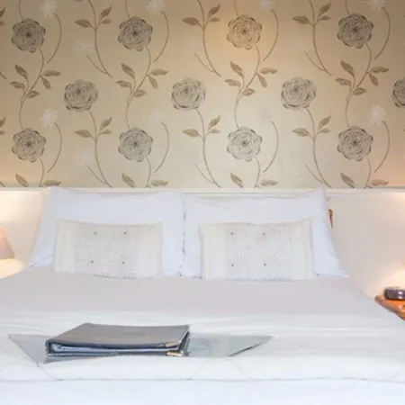 Guest house Ellerbrook House 4*