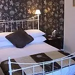 Ellerbrook House